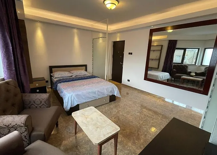 Deluxe Studio
